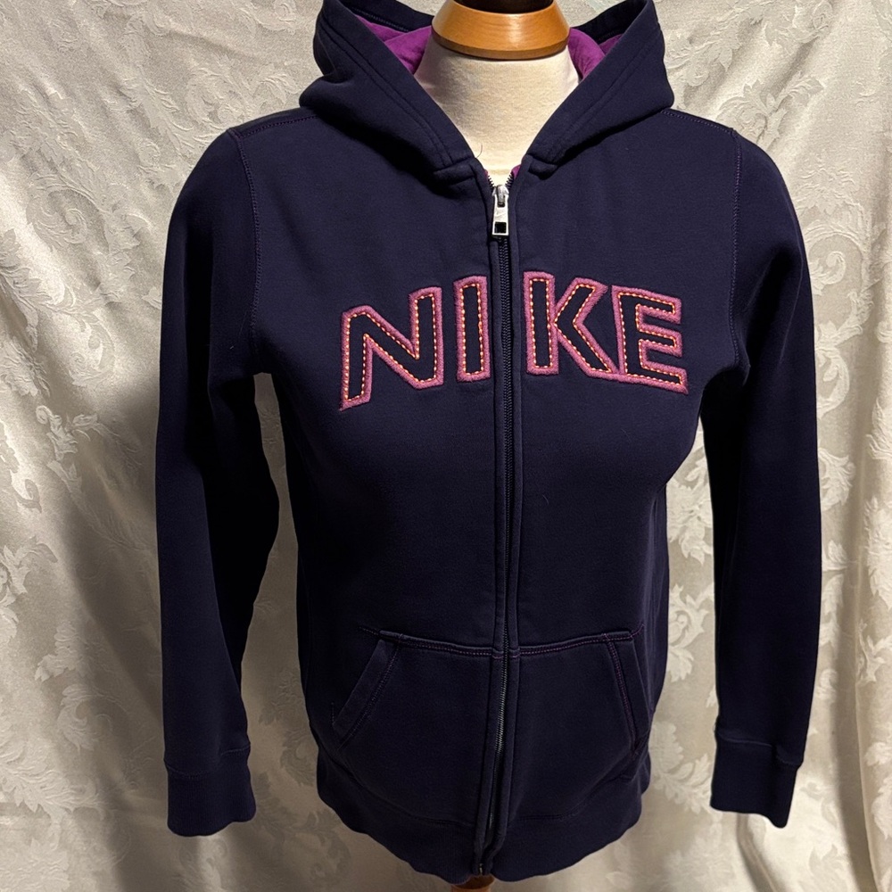 Nike Zip-Up Jacket Front Logo contrasting lining